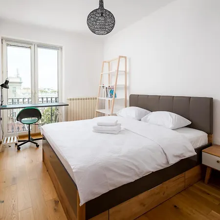 Plac Konstytucji Deluxe By Bookinghost Apartament *