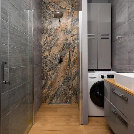 Apartament Plac Konstytucji Deluxe Warszawa